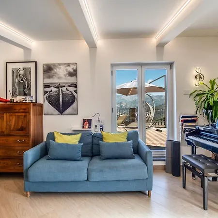 Caruso Private Heated Pool & Sea View Sorrento