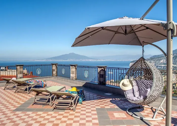 别墅 Caruso Private Heated Pool & Sea View