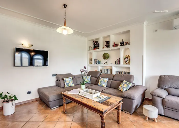 Caruso Private Heated Pool & Sea View *