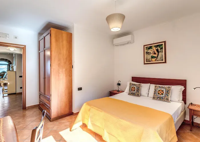 Caruso Private Heated Pool & Sea View * 索伦托