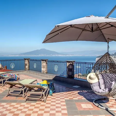 别墅 Caruso Private Heated Pool & Sea View