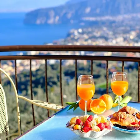 Caruso Private Heated Pool & Sea View Sorrent