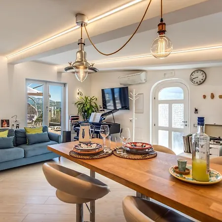 Caruso Private Heated Pool & Sea View Villa