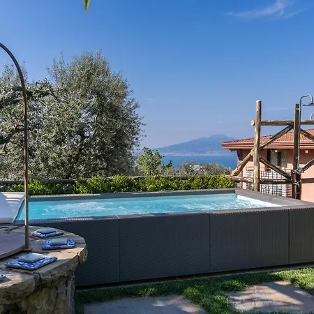 别墅 Caruso Private Heated Pool & Sea View