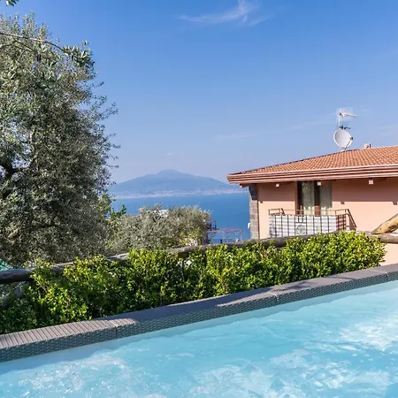 Caruso Private Heated Pool & Sea View 别墅