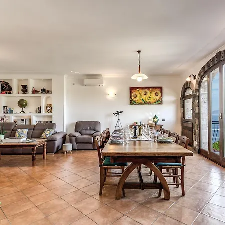 Caruso Private Heated Pool & Sea View Villa *