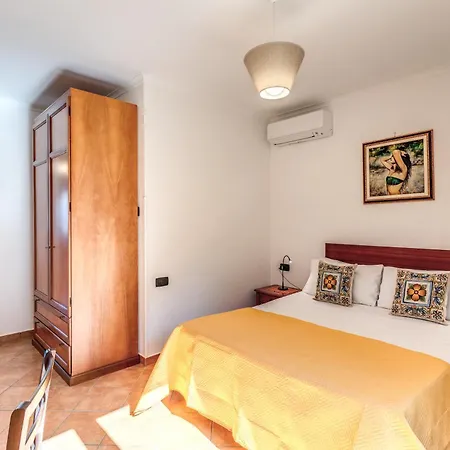 Caruso Private Heated Pool & Sea View * 索伦托