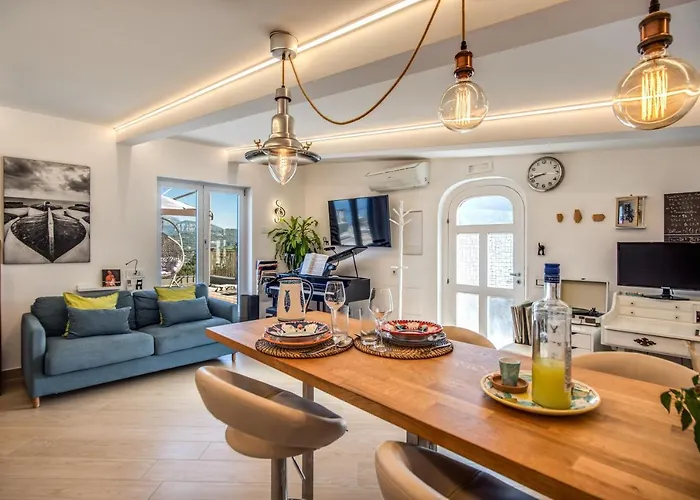 Caruso Private Heated Pool & Sea View Villa