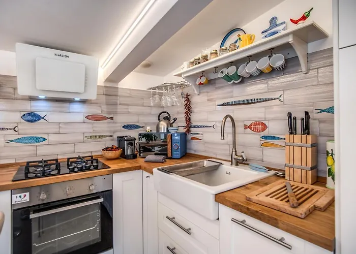 Caruso Private Heated Pool & Sea View ヴィラ *