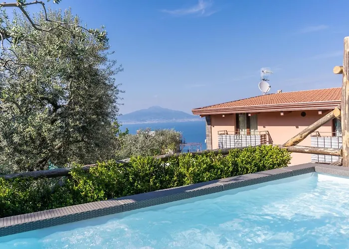 Caruso Private Heated Pool & Sea View ヴィラ