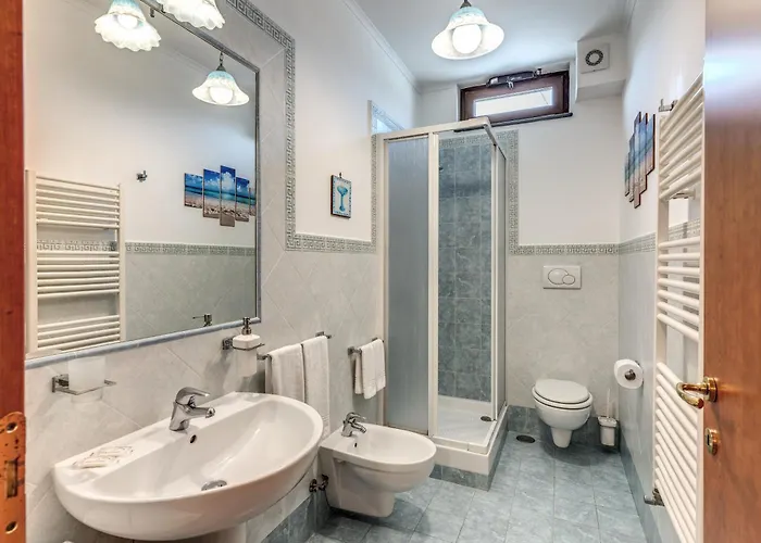 Caruso Private Heated Pool & Sea View *