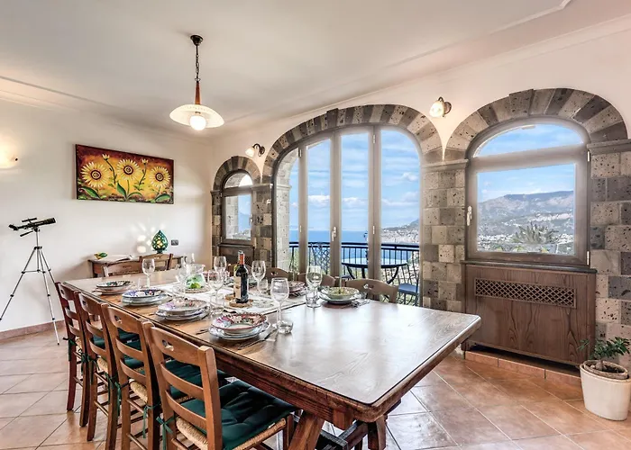 Caruso Private Heated Pool & Sea View Villa Sorrento