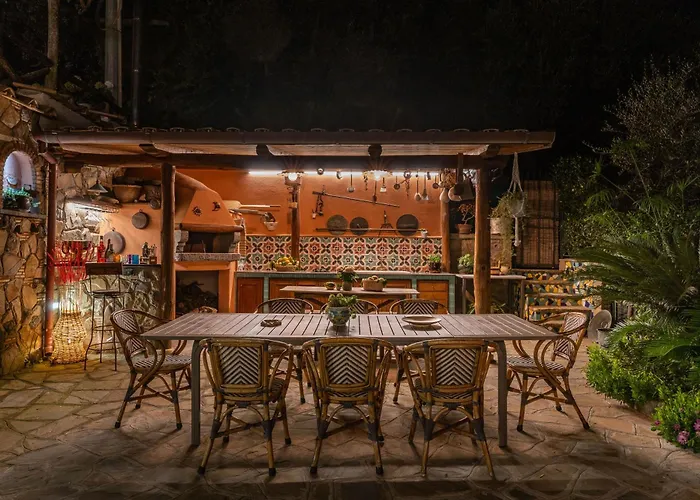 Villa Caruso Private Heated Pool & Sea View *