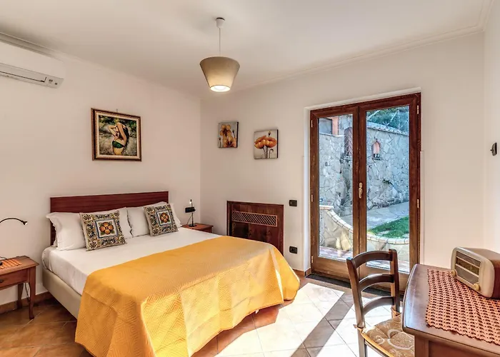 Caruso Private Heated Pool & Sea View Sorrente